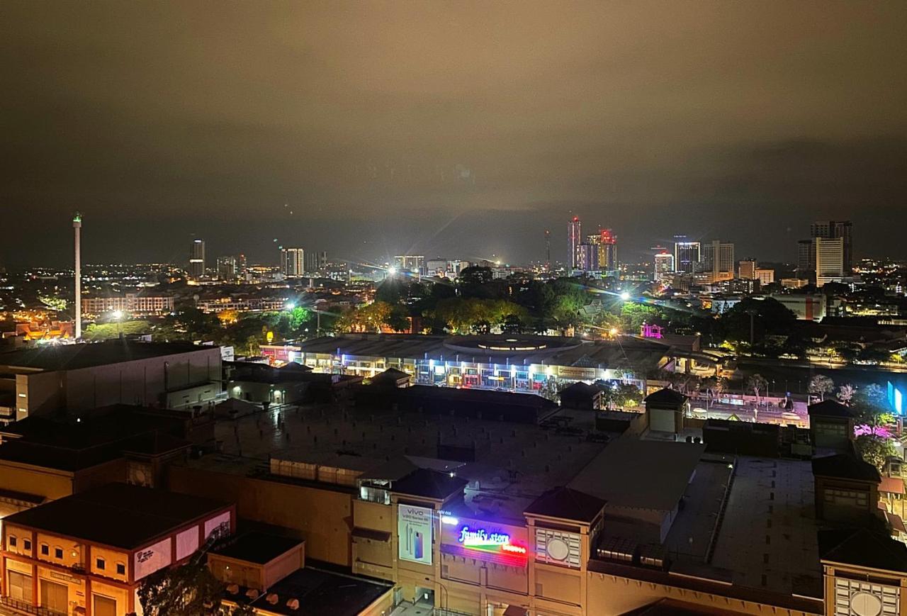 Amadel Residence 爱媄德民宿 16 Melaka Zewnętrze zdjęcie